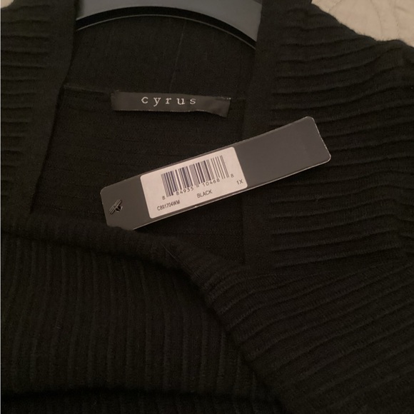 Cyrus Raised Rib Cardigan (1X) - Picture 7 of 7